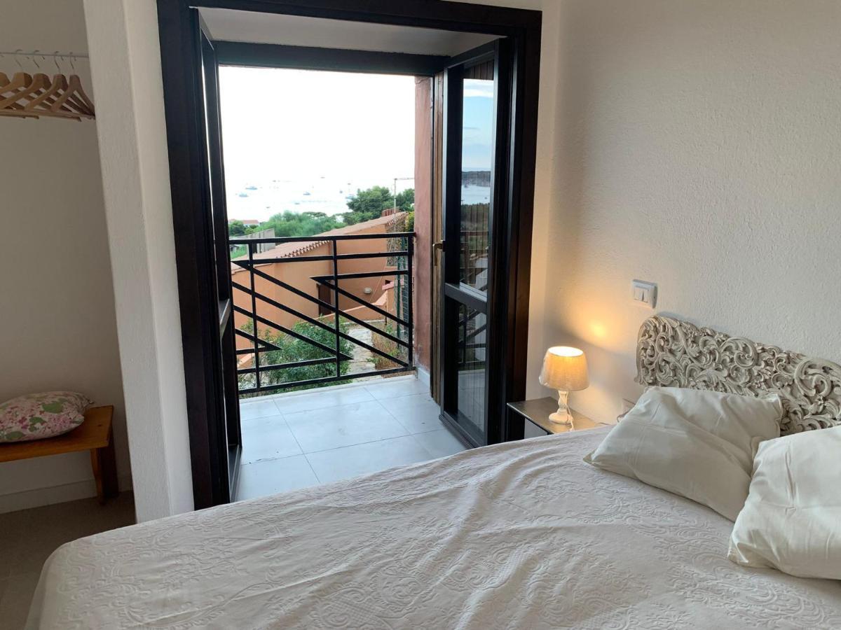 Villasimius Il Patio Sul Porto Eksteriør bilde